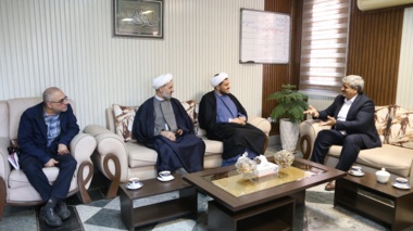 دیدار صمیمی نمانیده ولی‌فقیه در سازمان تات با رئیس موسسه تحقیقات علوم دامی کشور
