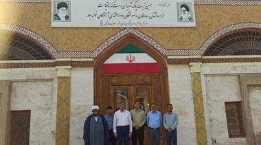 مقام معظم رهبری : هدیه شهادت را خدا به چه کسی میدهد؟ خدا این هدیه را ارزان نمیدهد؛ به کسانی میدهد که در راه او مجاهدت کنند.