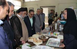 دیدار نماینده ی ولی فقیه در استان و امام جمعه شهر اصفهان از دهکده ی فناوری و نوآوری کشاورزی و منابع طبیعی اصفهان