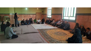برگزاری کارگاه آموزشی تخصصی مبارزه با آفات و بیماری‌های زعفران و گیلاس در روستای وامنان با همت محققین مرکز تحقیقات و آموزش گلستان