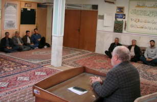 برگزاری دوره آموزشی کاشت سیر (آفات،امراض، علف های هرز و تغذیه سیر) در شهرستان بهار