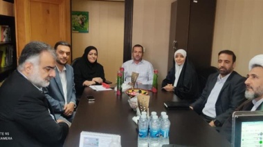 دیدار صمیمانه رئیس مؤسسه با همکاران روابط عمومی و تأکید بر تعامل، پیگیری و رفع چالش‌ها
