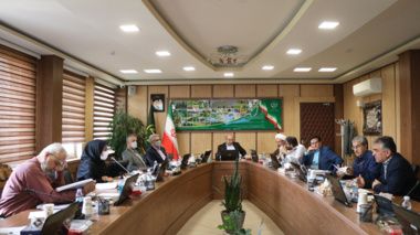 Dr. Bahmani, Head of Iranian Fisheries Science Research Institute in a meeting to present the performance report of 1400