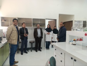 بازدید تخصصی اعضای هیات علمی مؤسسه خاک و آب کشور از آزمایشگاه بخش تحقیقات خاک و آب مرکز