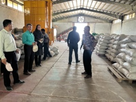 بوجاری و ضدعفونی ۳۰۰ تن بذر گندم در ایستگاه تحقیقات کشاورزی بایع‌کلا