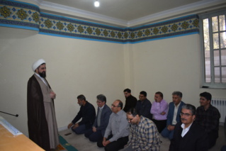نماز جماعت توسط مسئول حوزه نمایندگی ولی فقیه سازمان جهاد کشاورزی استان یزد در نمازخانه مرکز ملی تحقیقات شوری اقامه شد.