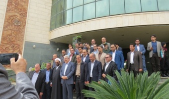 افتتاح بزرگ‌ترین نمایشگاه گل‌های داودی کشور توسط دکتر ستاری در پژوهشکده گل و گیاهان زینتی محلات