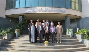بازدید رئیس سازمان جهاد کشاورزی و رئیس مرکز تحقیقات جنوب کرمان از پژوهشکده گل و گیاهان زینتی و توافق بر اجرای برنامه‌های مشترک