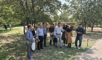بازدید محققین پژوهشکده گل از باغ ملی گیاهشناسی تهران