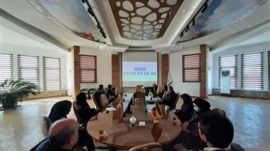 سخنرانی مهندس شهریاری در پژوهشکده گل و گیاهان زینتی درباره کاربرد نانوزیست‌حسگرها در کشاورزی با تمرکز بر گیاهان زینتی