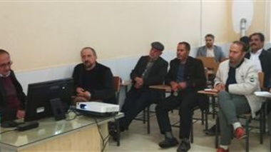 برگزاری کارگاه آموزشی گل رز در مرکز خدمات کشاورزی شهابیه خمین با حضور محققان پژوهشکده گل و گیاهان زینتی