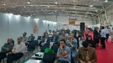 شرکت رئیس، معاون پژوهشی و مسئول روابط عمومی پژوهشکده گل و گیاهان زینتی در سمپوزیوم تخصصی گل و گیاه و بازدید از نمایشگاه ایران سبز