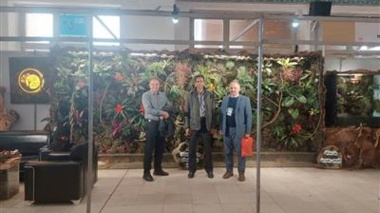 محققان پژوهشکده گل و گیاهان زینتی با معرفی دستاوردهای علمی در نمایشگاه ایران سبز، تعاملات تخصصی را گسترش دادند