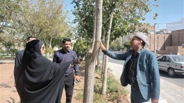 بازدید علمی دکتر خلج و دکتر حسینی‌نیا از درختان فضای سبز شهرستان دلیجان و بررسی علل خشکیدگی و زوال گیاهان