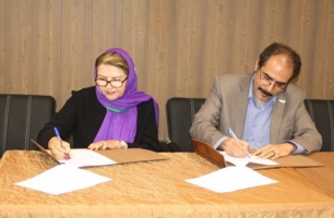 تفاهم‌نامه همکاری &quot;کشت و صنعت هزار جلفا&quot; و &quot;مرکز تحقیقات کشاورزی قزوین&quot;