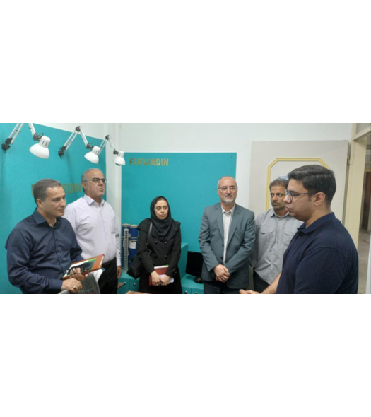 بازدید رئیس مرکز تحقیقات و آموزش کشاورزی و منابع طبیعی استان فارس از مرکز تحقیقات و شرکت‌های فناور مستقر در مرکز رشد قم