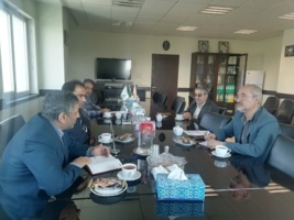 دیدار و گفت‌وگوی رؤسای مرکز تحقیقات و آموزش کشاورزی قم و پارک علم و فناوری با هدف توسعه همکاری‌های فناورانه