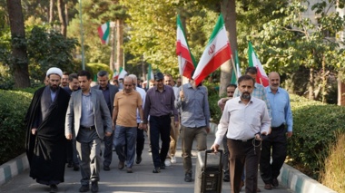 تجدید میثاق کارکنان مؤسسه رازی با آرمان‌های انقلاب اسلامی و اعلام آمادگی برای دفاع از میهن