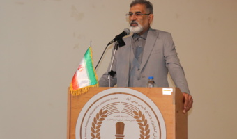 توفیق حاصل شده ناشی از همراهی کارکنان مرکز تحقیقات کشاورزی صفی‌آباد بوده است.