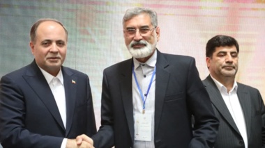 تقدیر وزیر جهاد کشاورزی از عملکرد مؤثر رئیس مرکز تحقیقات صفی‌آباد در شرایط دشوار اقلیمی و اقتصادی