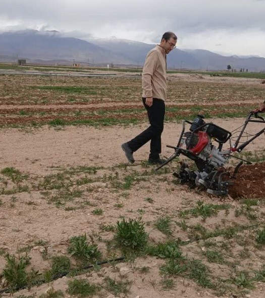 آغاز عملیات نگهداری و مراقبت از نهالستان مرکز تحقیقات کشاورزی و منابع طبیعی شاهرود