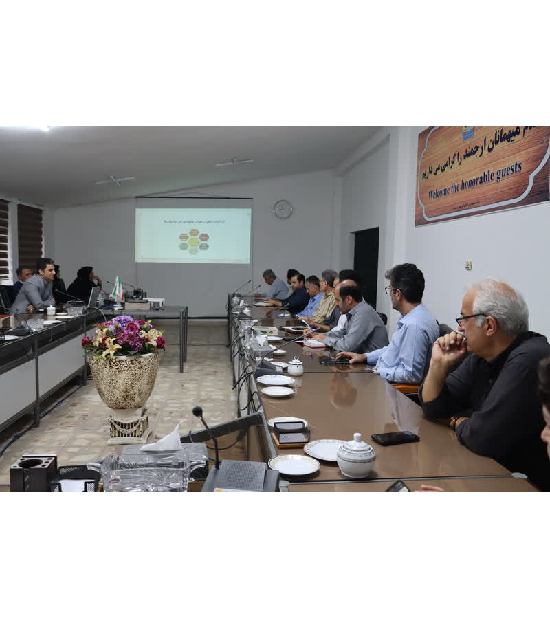 برگزاری دوره آموزشی «آشنایی با بلوغ حکمرانی و استراتژی‌های هوش مصنوعی در نظام اداری» در انستیتو