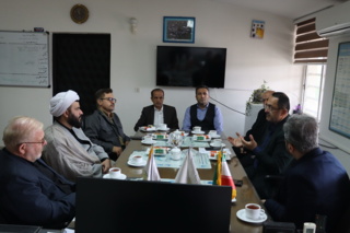 حضور امام جمعه شهرستان سنگر و هیات همراه در انستیتو تحقیقات بین المللی ماهیان خاویاری