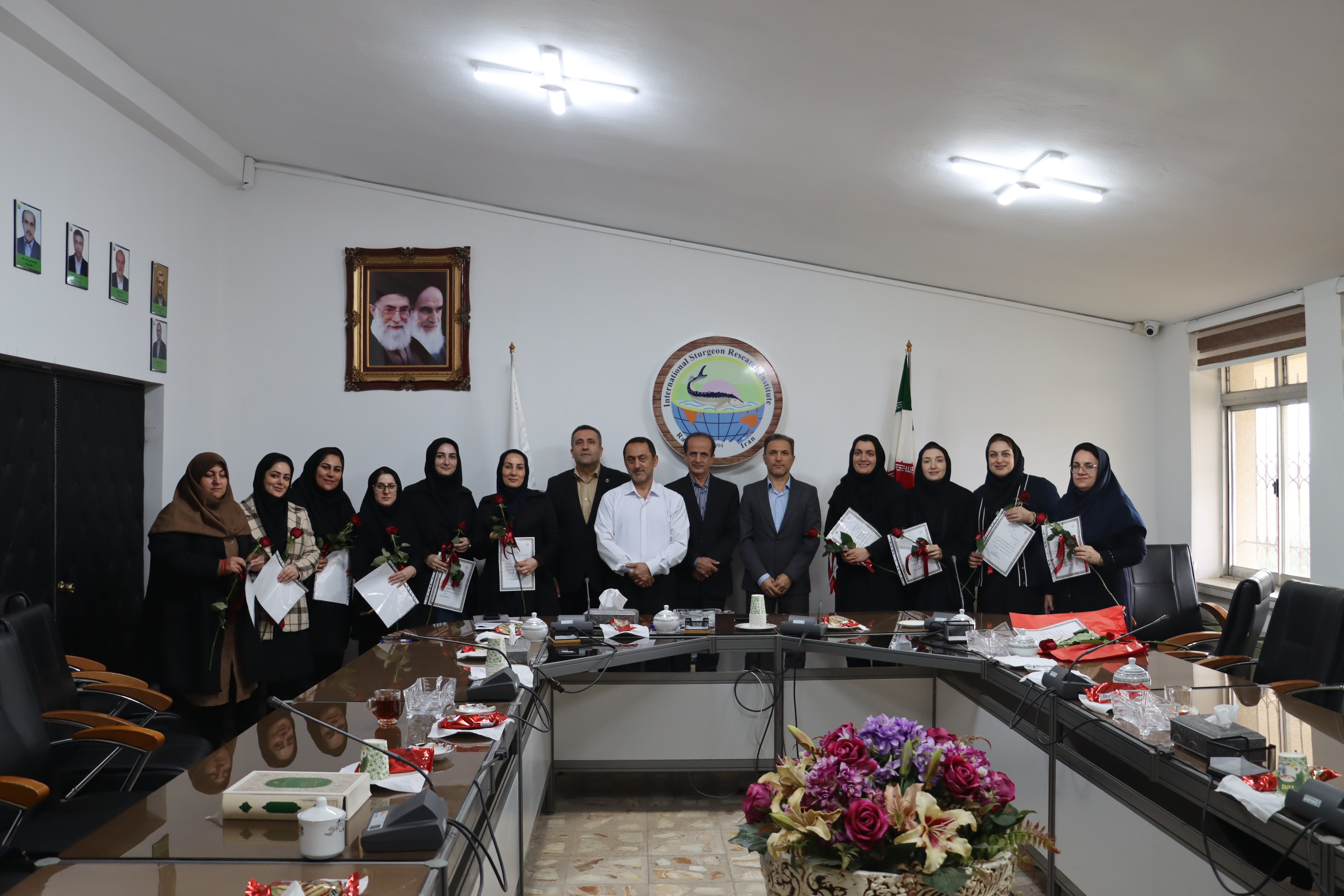برگزاری جشن روز مادر در جمع بانوان شاغل انستیتو تحقیقات بین المللی ماهیان خاویاری