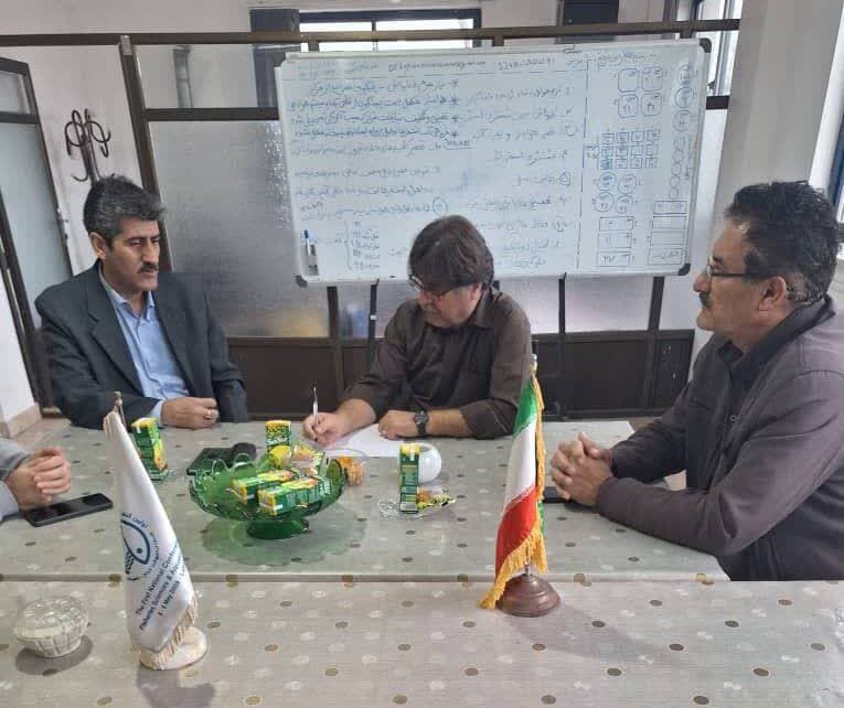 نشست مشترک محقق معین انستیتو با روسای مرکز تحقیقات علوم شیلاتی و فنون دریایی دکتر کیوان و شیلات لنگرود
