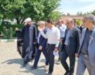 دکتر غلامرضا گل‌محمدی، رئیس سازمان تحقیقات، آموزش و ترویج کشاورزی (تات)، در بازدید از مرکز تحقیقات مغان با تاکید بر پیوند واقعی تحقیق، آموزش و ترویج، از اجرای برنامه سه‌ساله توسعه پرورش مرغ بومی خبر داد