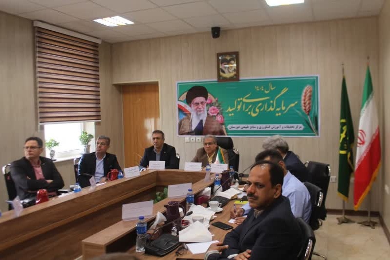 نشست ارزیابی عملکرد پژوهشی سال ۱۴۰۳ در مرکز تحقیقات و آموزش کشاورزی و منابع طبیعی خوزستان