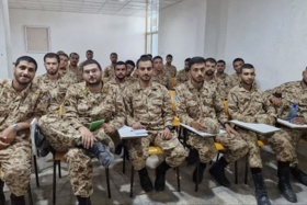 برگزاری دوره آموزشی روش‌های ساده تکثیر گیاهان آپارتمانی برای سربازان وظیفه