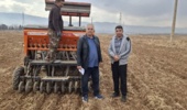کاشت نخود دیم رقم آنا در طبقه بذری گواهی‌شده در ایستگاه تحقیقات کشاورزی سراب چنگایی