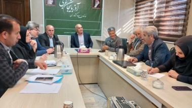 بازدید هیأت تخصصی موسسه ثبت و گواهی بذر و نهال از مراکز تولید نهال در آذربایجان غربی