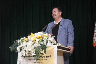 تأکید رئیس مرکز تحقیقات و آموزش کشاورزی اصفهان بر رفع ضعف صادراتی در بخش محصولات زنبور عسل