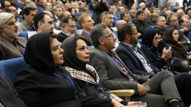 در مراسم تجلیل از پژوهشگران برتر بخش کشاورزی سازمان تات؛