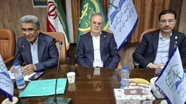 نشست و گفت‌وگوی معاون وزیر و رئیس سازمان تات با همکاران مرکز جنوب کرمان
