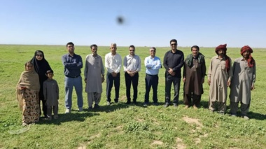 بازدید محققین مرکز تحقیقات و آموزش کشاورزی و منابع طبیعی جنوب استان کرمان، از اکوسیستم تالاب جازموریان