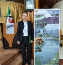 برترین پوستر ملی آب در دستان پژوهشگر مرکز