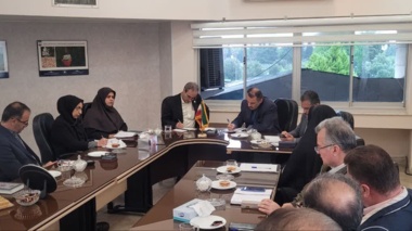 نشست صمیمی رئیس مؤسسه تحقیقات علوم باغی کشور با رئیس و کارشناسان مرکز تحقیقات و آموزش کشاورزی گلستان