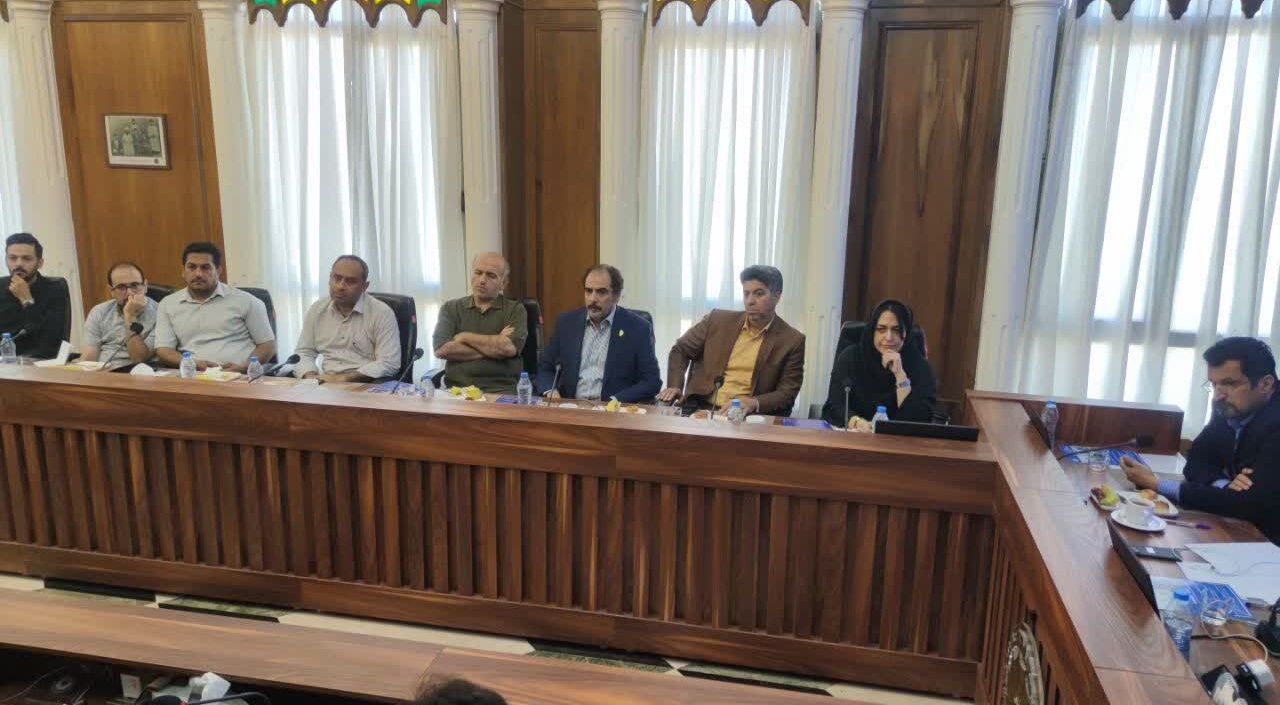 استقبال کشاورزان پیشرو و بخش صنعت و معدن از محصول شرکت دانش‌بنیان «یکسوسازان توان پتواز»