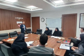 دومین جلسه «میز بازار بهینه‌سازی» در دفتر امور اقتصادی با حضور مدیرکل دفتر امور اقتصادی، معاونین دفتر، دبیر کمیته بهره‌وری، کارشناسان ارشد معاونت‌های تخصصی و نماینده بورس انرژی ایران برگزار شد.