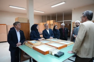 بازدید معاون وزیر جهاد کشاورزی دکتر گل‌محمدی و هیات همراه، از بخش‌های تخصصی مؤسسه تحقیقات جنگل‌ها و مراتع کشور