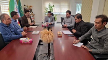 دیدار رئیس زندان شهرستان جیرفت با سرپرست مرکز تحقیقات و آموزش کشاورزی جنوب کرمان