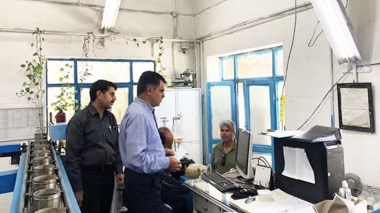 معاون پژوهشی از روند بهره‌برداری پاییزه کارخانه‌های قند شیرین استان خراسان‌رضوی بازدید کرد