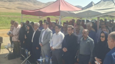 برگزاری رویداد ترویجی «روز مزرعه» آفتابگردان در شهرستان دورود؛ توسعه ۱۶۰ هکتاری کشت دانه‌های روغنی در استان لرستان