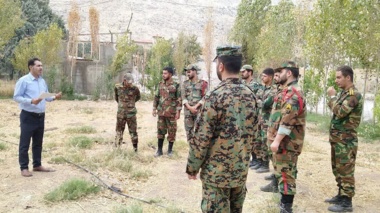 ترویج کشت گیاهان کم‌آب‌بر در پادگان‌ها؛ آموزش صفر تا صد زراعت زعفران برای جوانان وظیفه