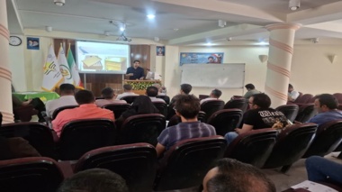 برگزاری کلاس توجیهی سنجش مهارت رشته پرورش تولیدات زنبورعسل و کرم ابریشم در مرکز تحقیقات کشاورزی استان کرمان