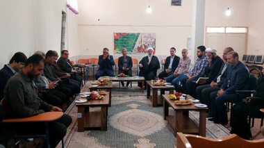 تقدیر از معلمان و مدرسان هنرستان کشاورزی شهرستان دامغان همزمان با هفته معلم و بازدید از طرحهای آموزش همراه با تولید