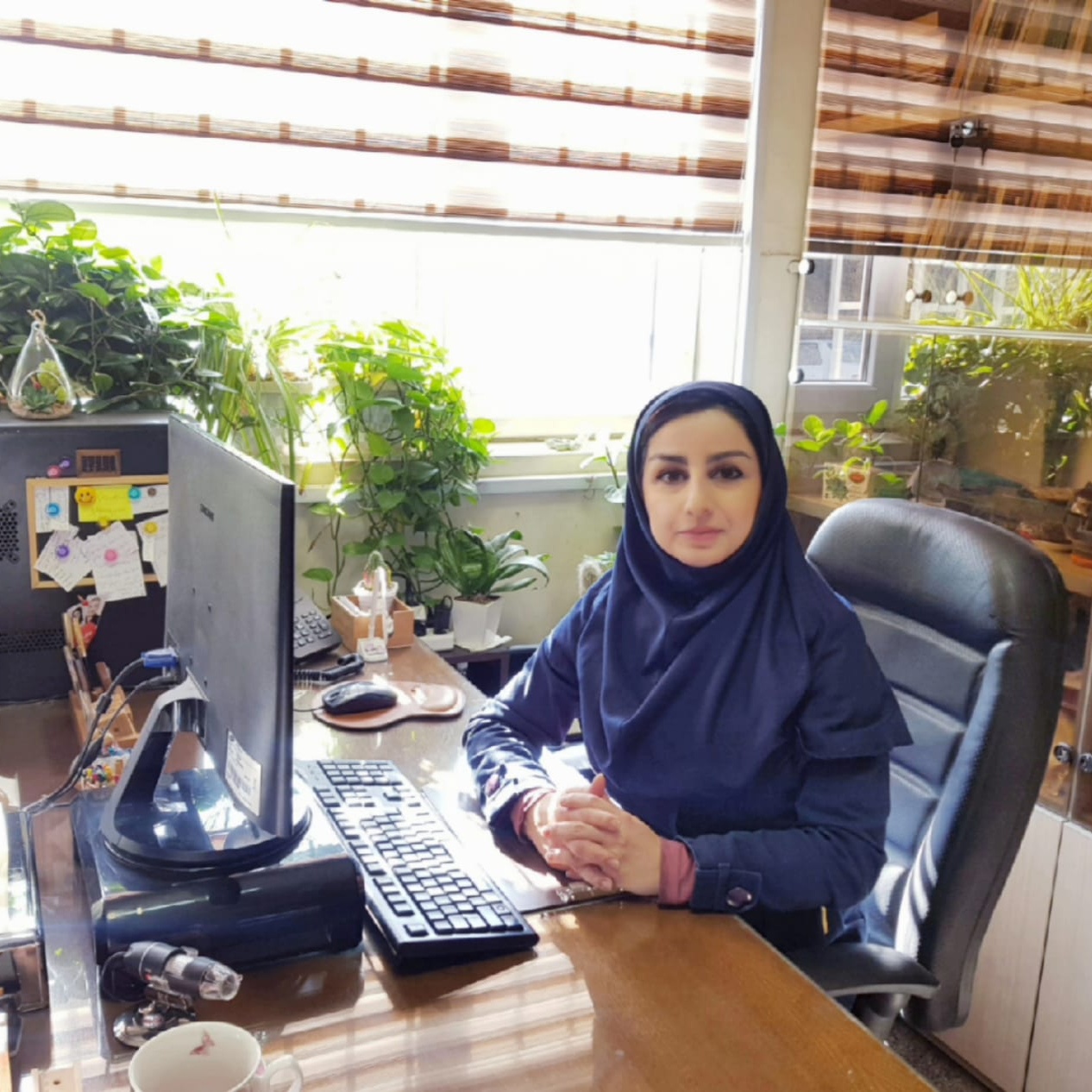 خانم دکتر نرگس معماری زاده